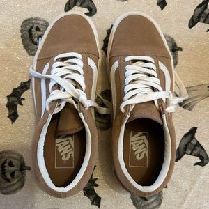 Vans size 7 suede